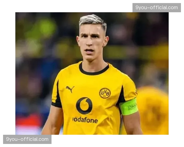 官方：多特蒙德后卫施洛特贝克因肌肉伤势，将缺席三月所有比赛