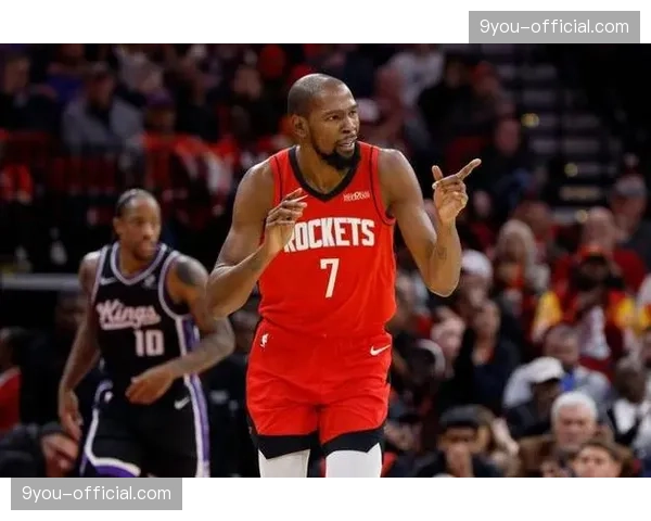 凯文-杜兰特超越卡尔-马龙，升至NBA历史总得分榜第三位